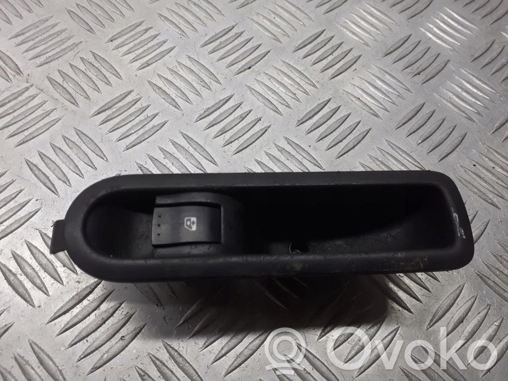 Comutator comandă geamuri electrice   156013870