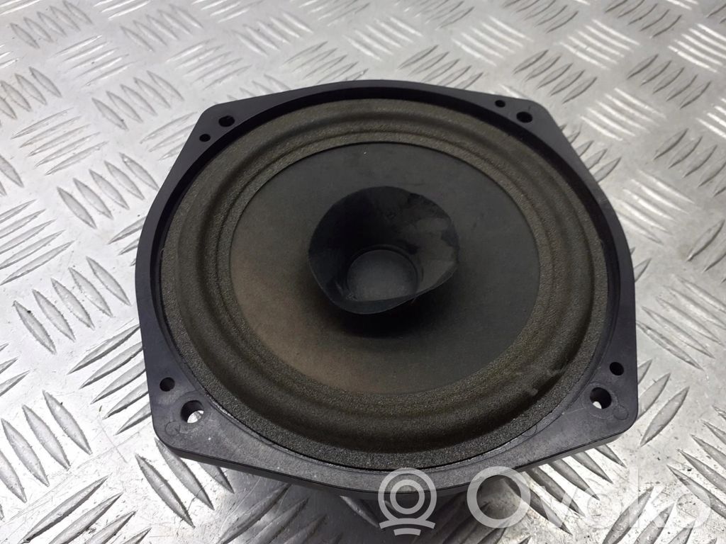 Nissan Micra Altavoz de la puerta trasera