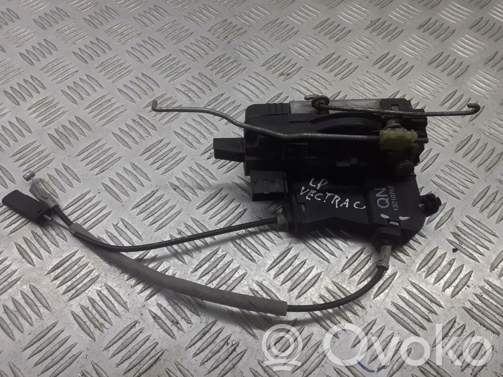 Opel Astra H Etuoven lukko