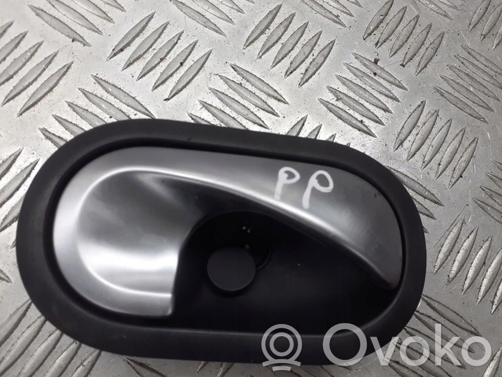 Renault Clio III Maniglia interna per portiera anteriore 