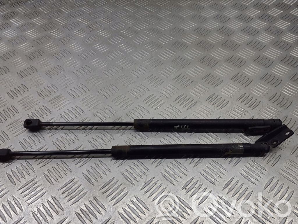 Mitsubishi Colt Kit idraulico del portellone posteriore 