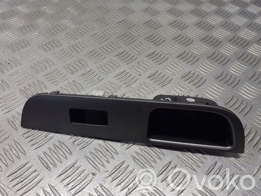 Nissan Tiida C11 Interruptor del elevalunas eléctrico 