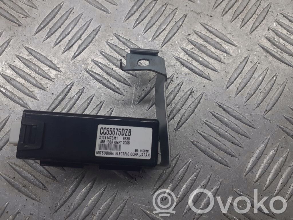 Unidad de control/módulo del bloqueo de puertas   CC65675DZB