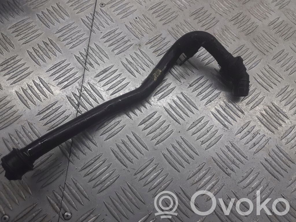 Volkswagen PASSAT B5 Conductă/furtun lichid de răcire motor 