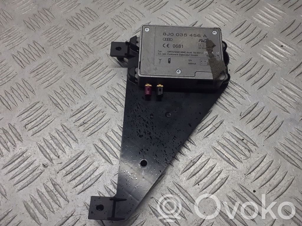 Amplificator sunet   8J0035456A