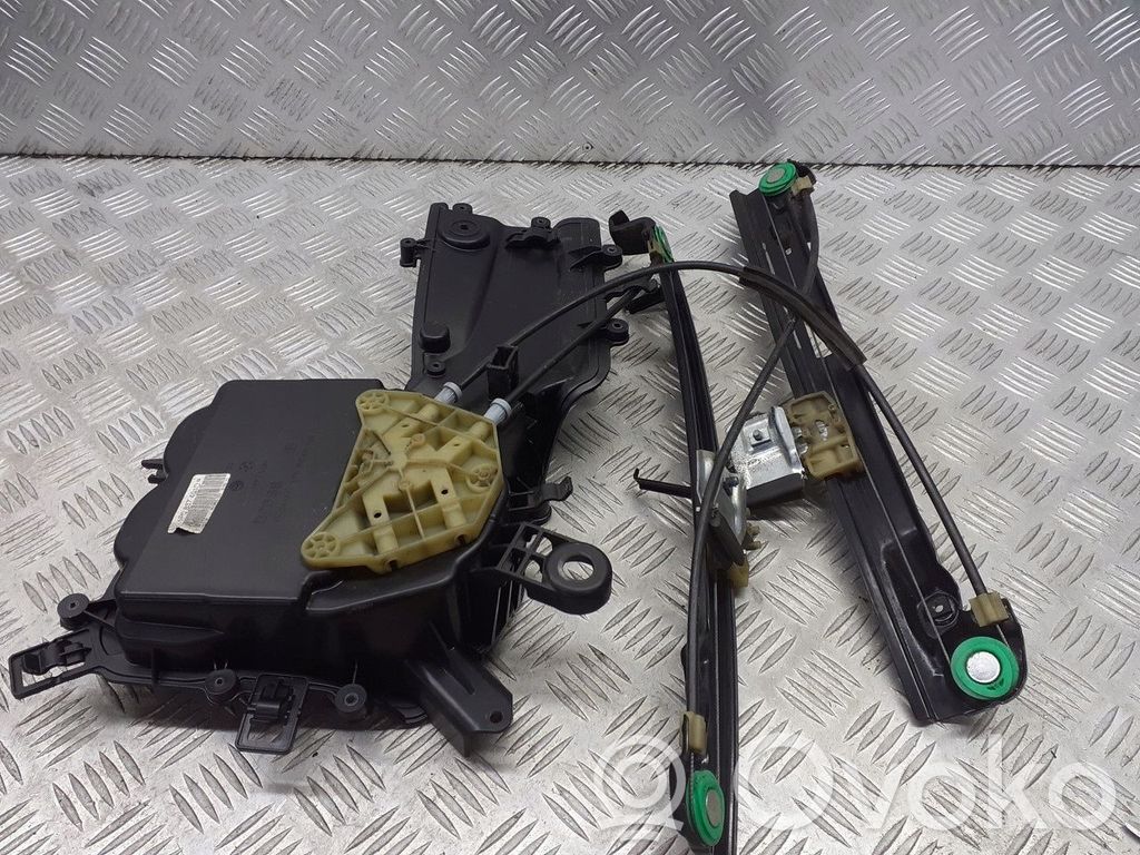 Seat Leon (1P) Alzacristalli della portiera anteriore con motorino