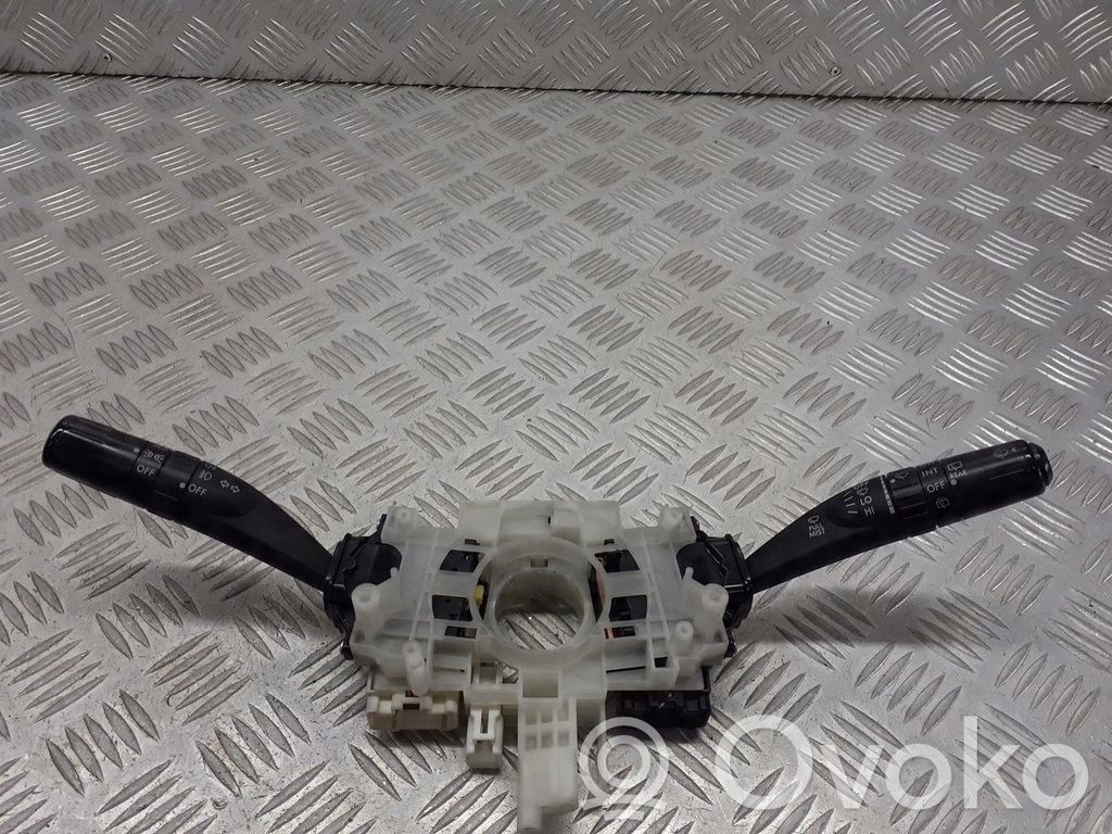 Subaru Legacy Commodo, commande essuie-glace/phare 
