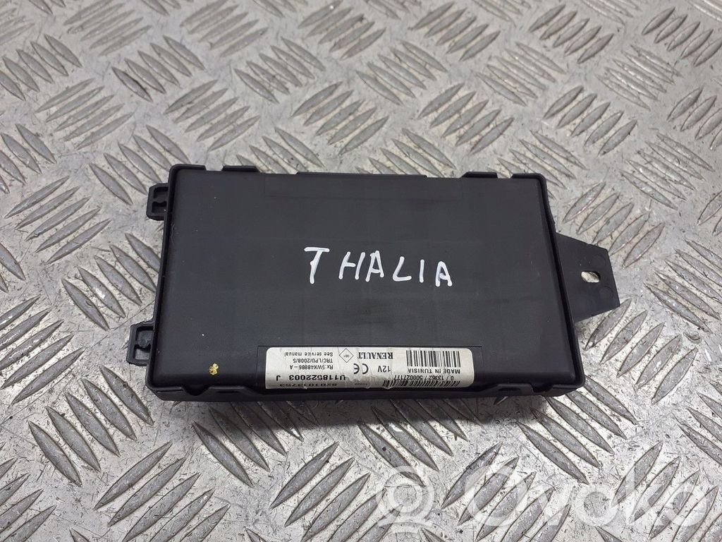 Renault Thalia II Fuse box set 