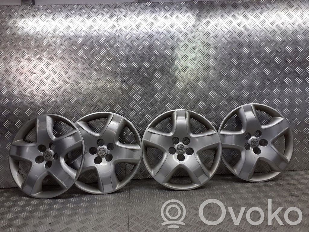 Toyota Matrix (E130) Enjoliveurs R16 