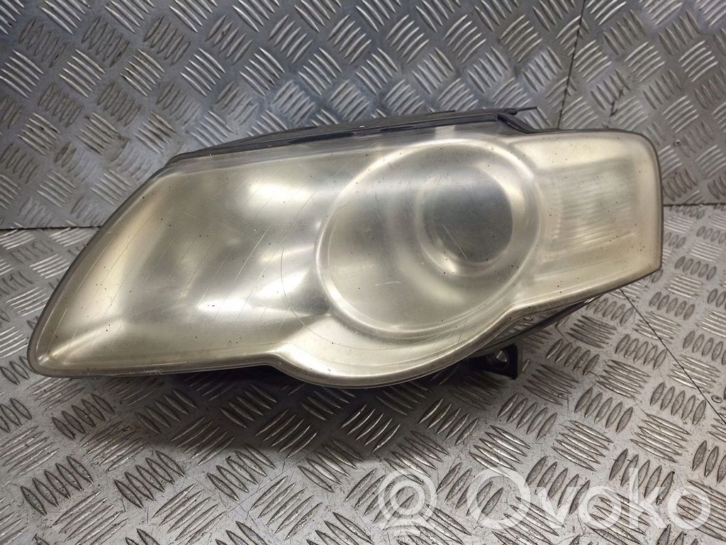 Volkswagen PASSAT B6 Faro/fanale 