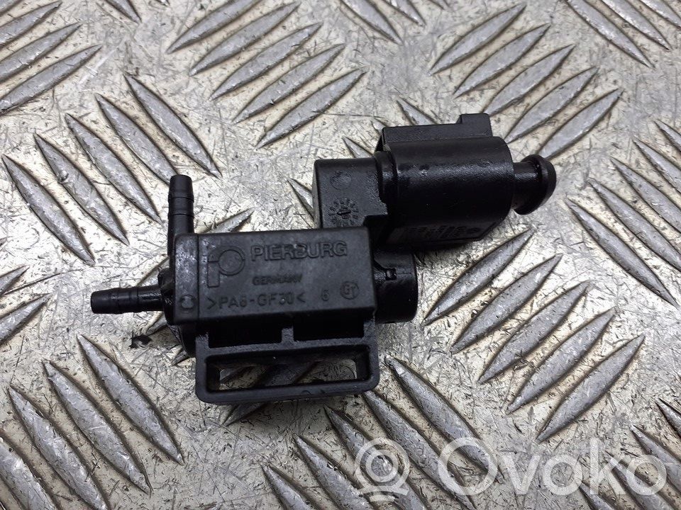 Audi A6 S6 C6 4F Supapă vacuum 