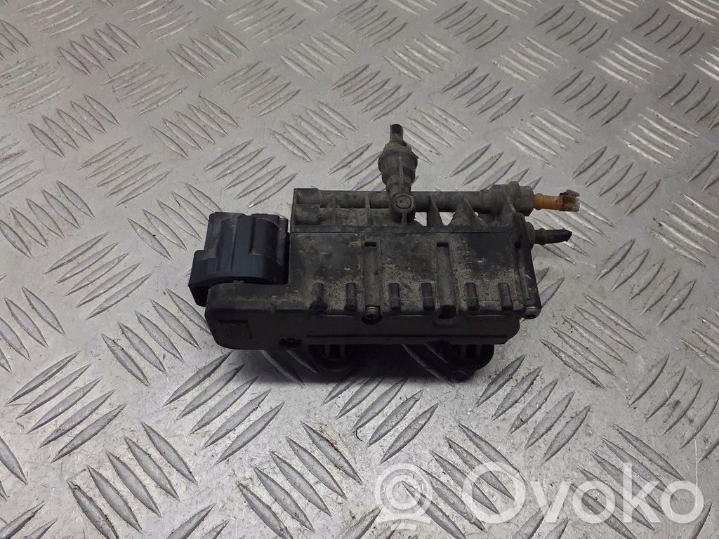 Land Rover Range Rover Sport L320 Czujnik poziomu zawieszenia pneumatycznego osi przedniej