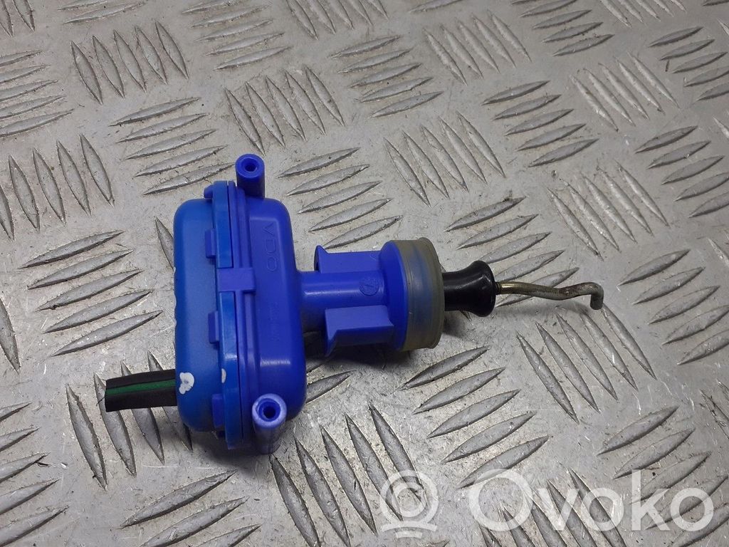 Audi 80 90 S2 B4 Motor încuietoare portbagaj 