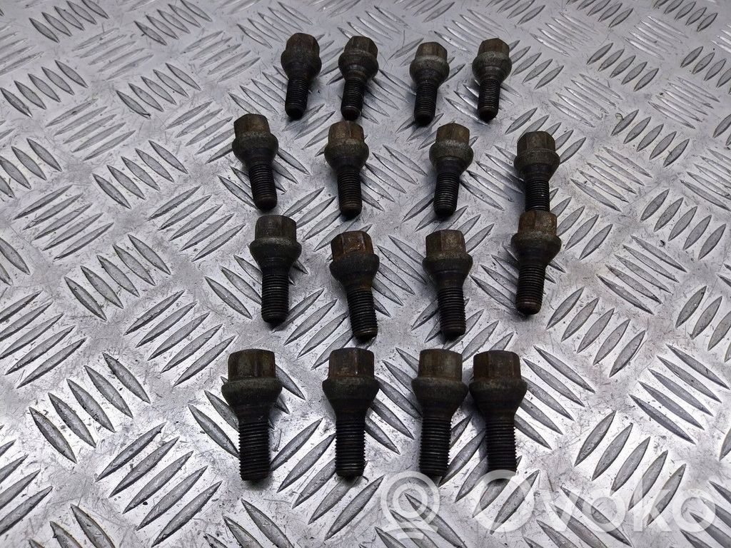 Tuercas/tornillos