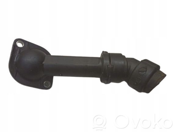 Audi A4 S4 B7 8E 8H Tubo flessibile del liquido di raffreddamento del motore