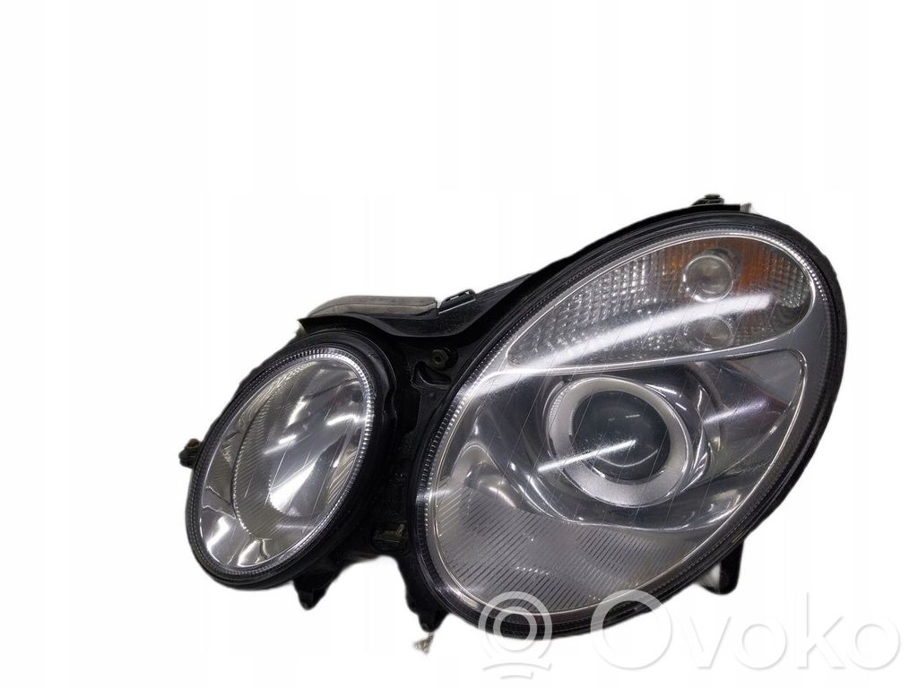 Mercedes-Benz E W211 Lampa przednia 