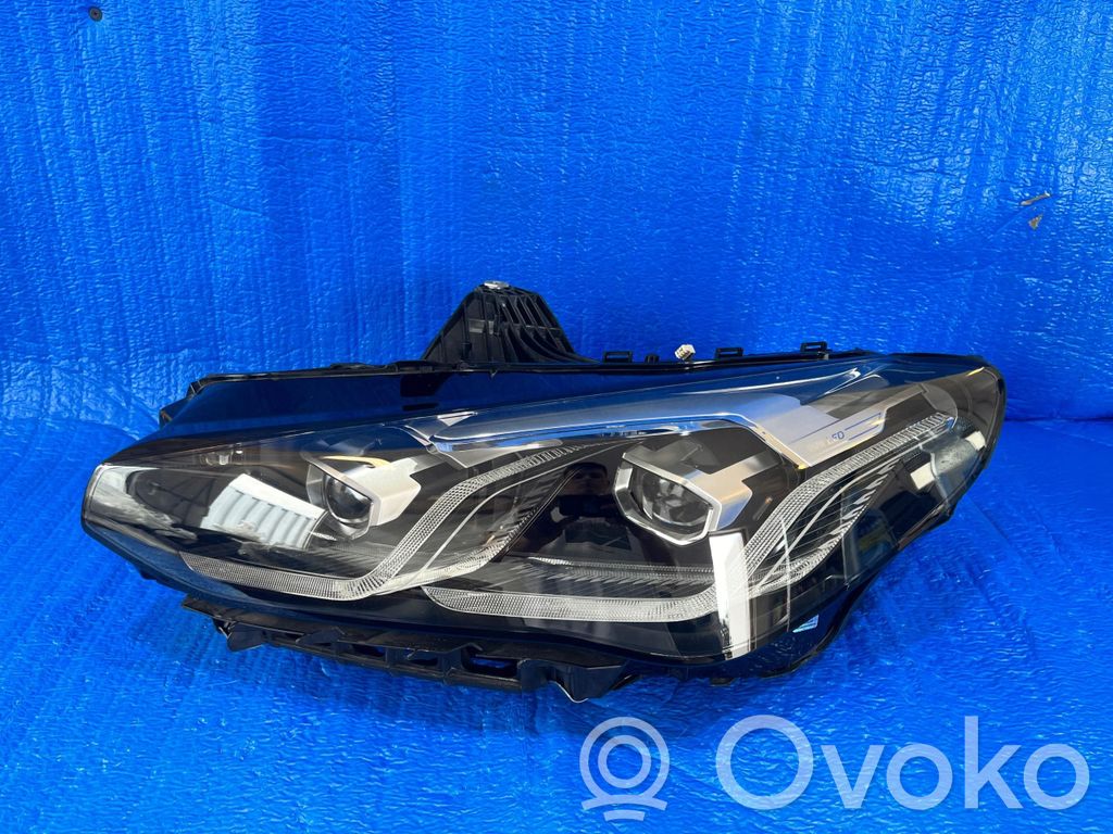 BMW 2 Active Tourer U06 Priekinis žibintas 