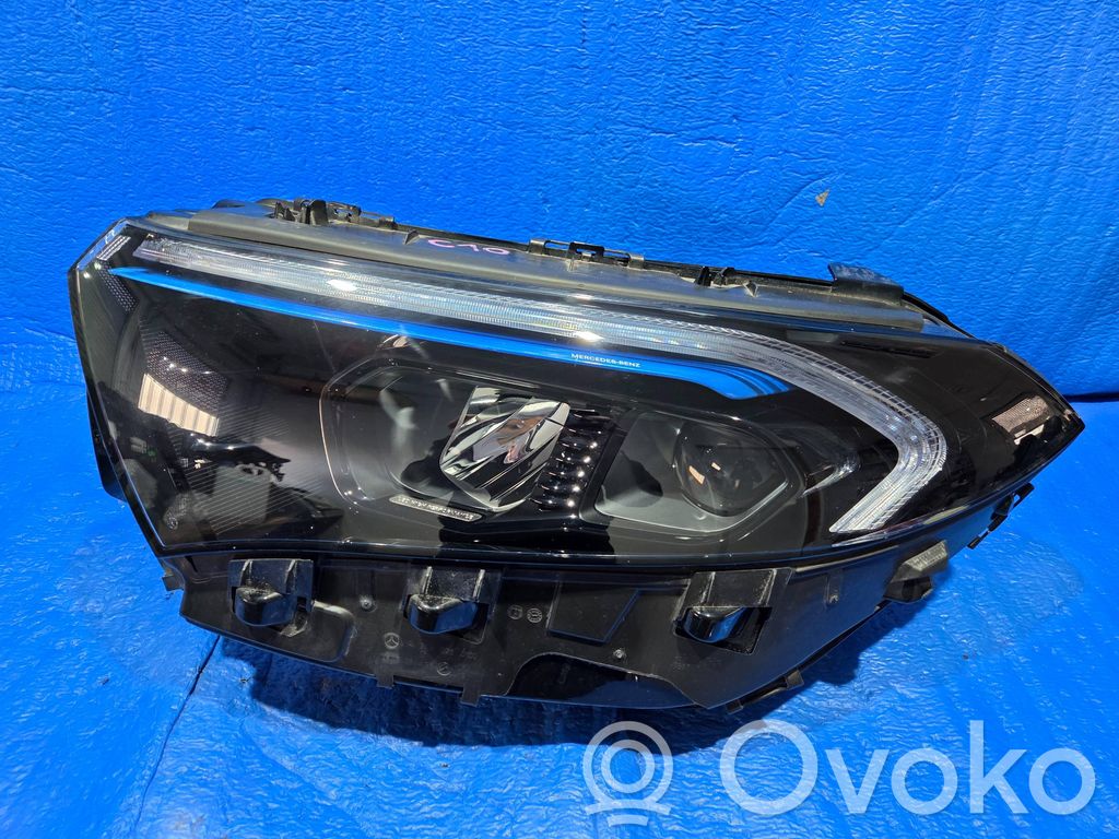 Mercedes-Benz EQA Lampa przednia 