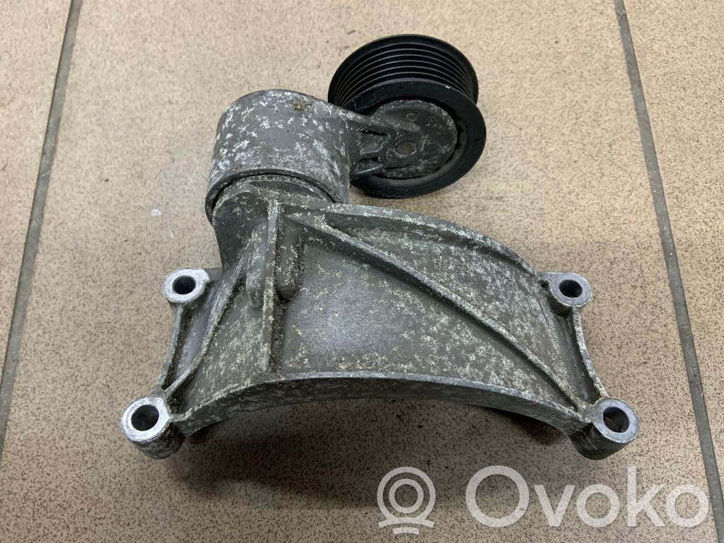 Audi A4 S4 B8 8K Soporte del alternador 