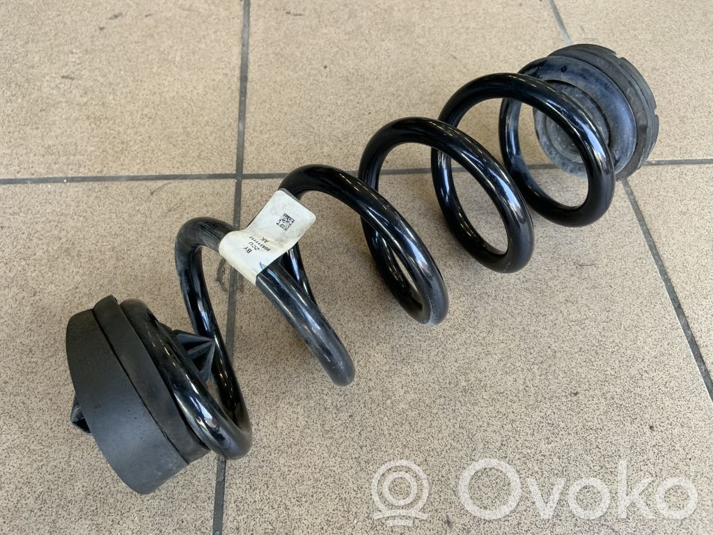 Audi Q5 SQ5 FY Sprężyna tylna 