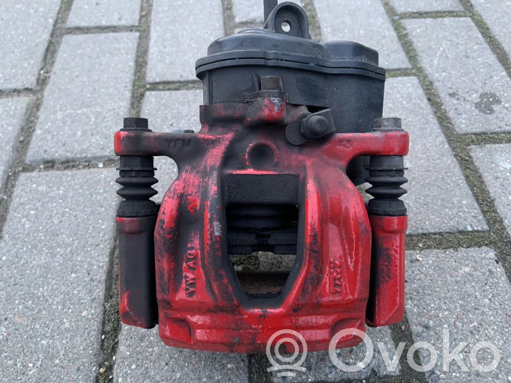 Audi Q5 SQ5 FY Tylny zacisk hamulcowy 