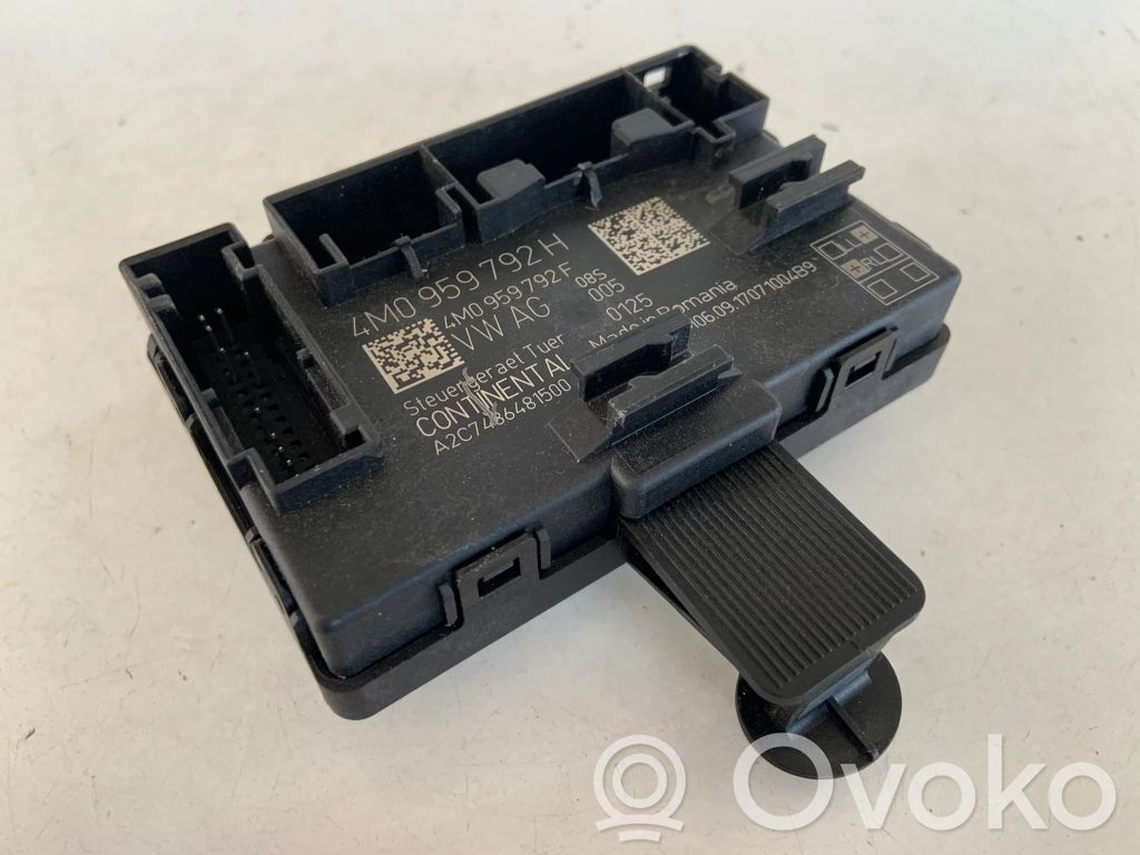 Unidad de control/módulo de la puerta   4M0959792H,4M0959792F