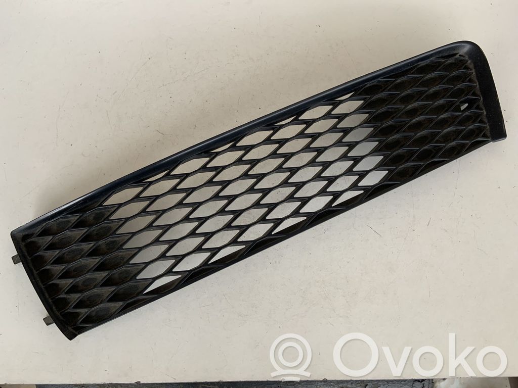 Audi Q7 4L Front bumper lower grill 