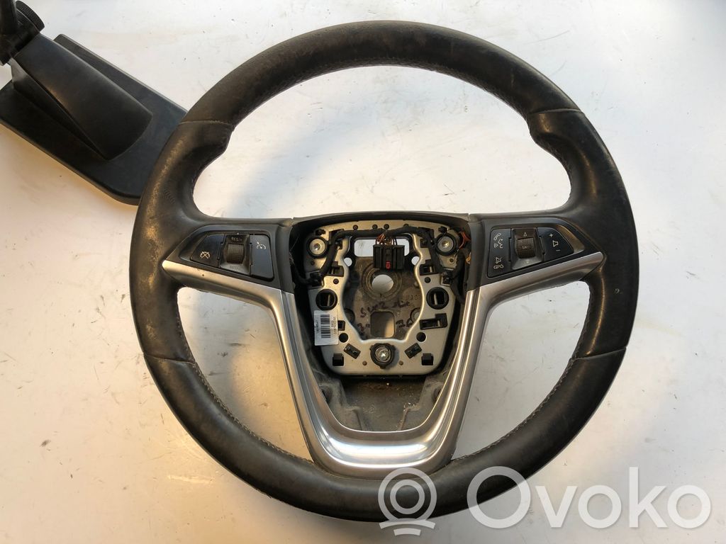 Opel Insignia A Ohjauspyörä 