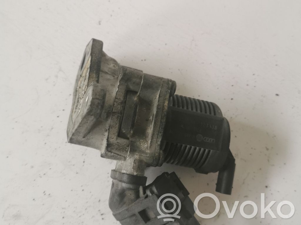 Volkswagen PASSAT CC Válvula EGR 