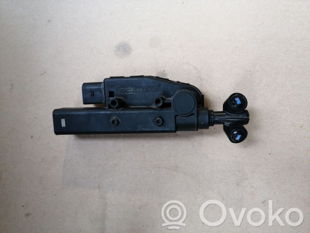 Audi A8 S8 D3 4E Headlight washer spray nozzle 