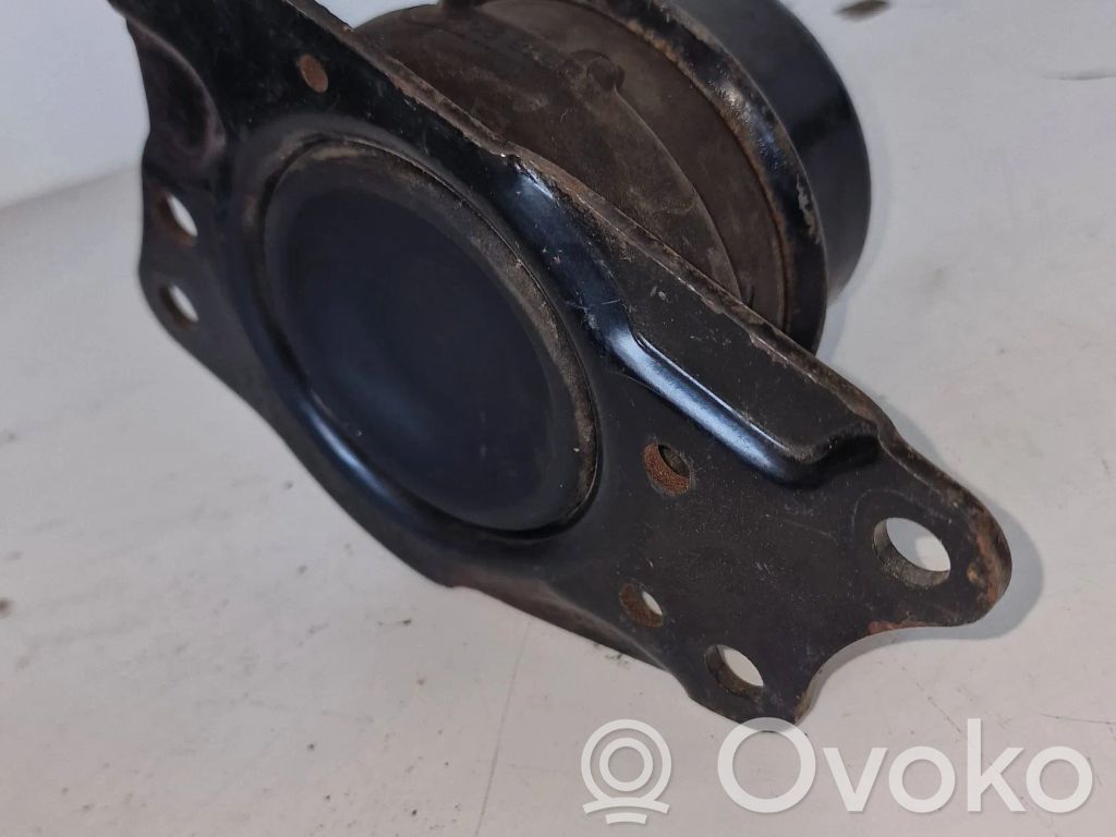 Engine mount bracket   3618292