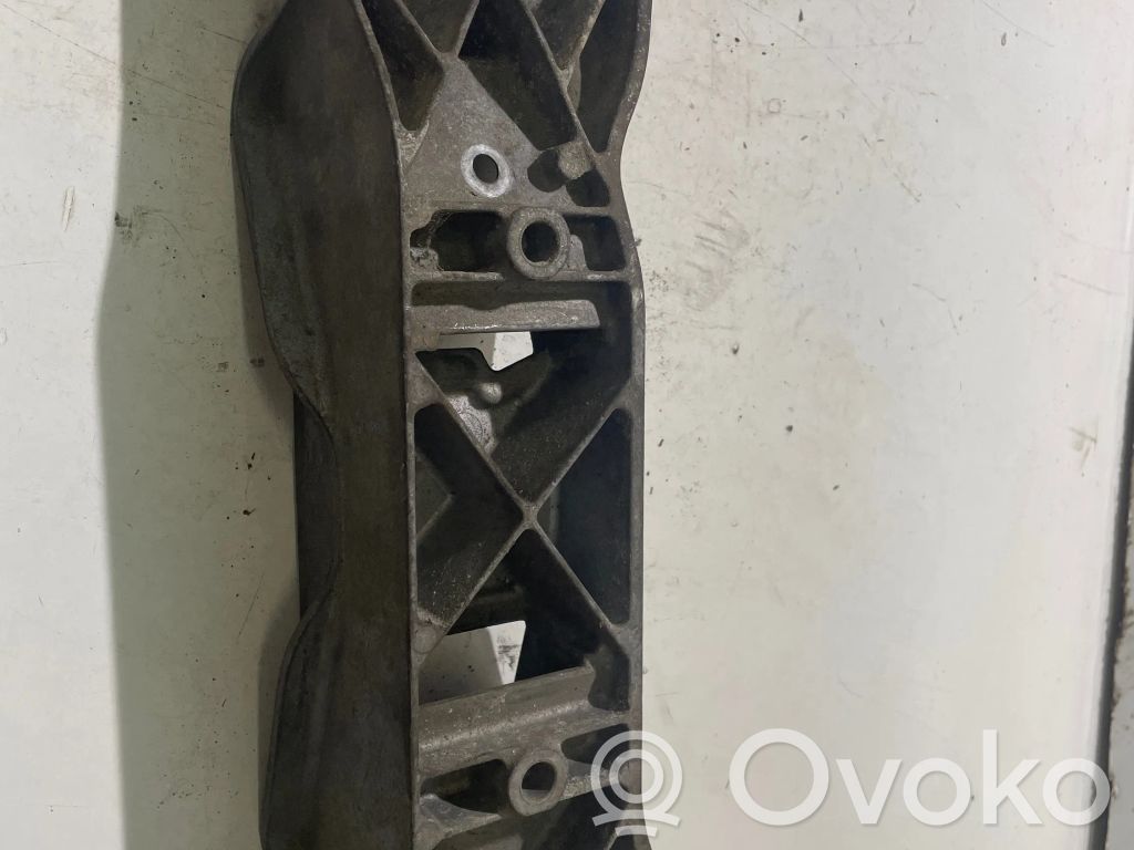 BMW 5 E60 E61 Gearbox mounting bracket 