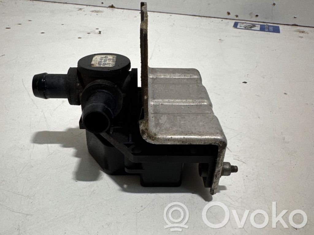 Tesla Model S Pompa cyrkulacji / obiegu wody 