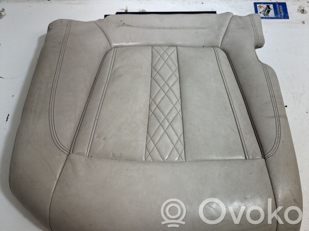 BMW 7 G11 G12 Toisen istuinrivin istuimet 