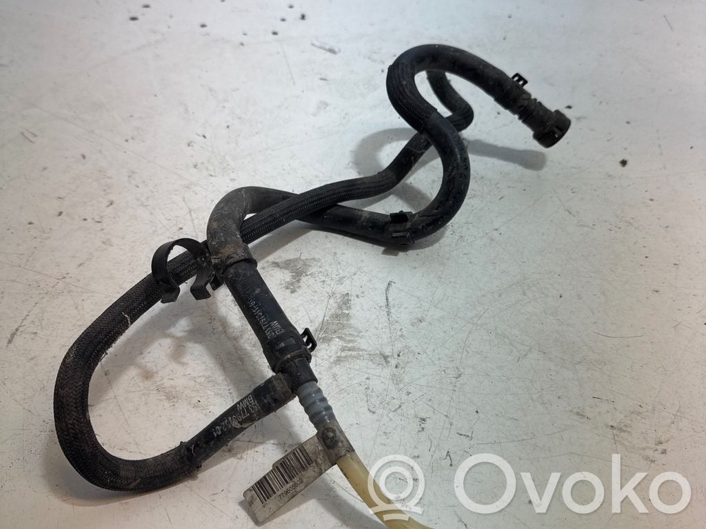 BMW 5 E60 E61 Caurule (-es) / šļūtene (-es) 