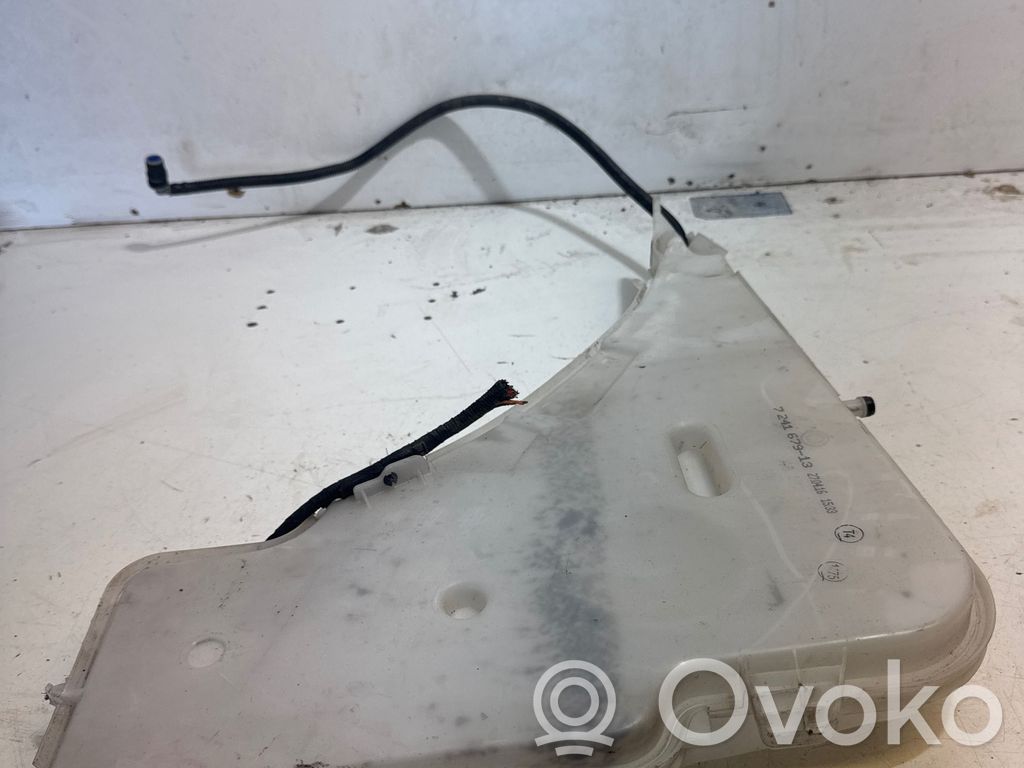 BMW 3 F30 F35 F31 Langų skysčio bakelis 