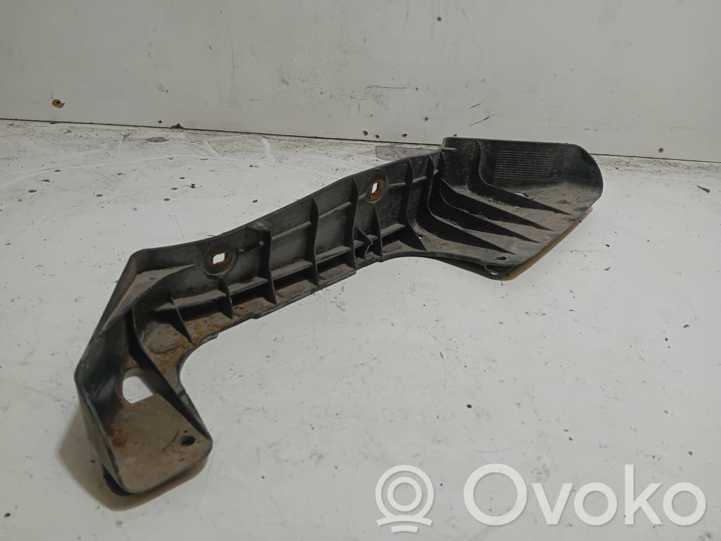 Rear bumper mounting bracket   7063431,11460913