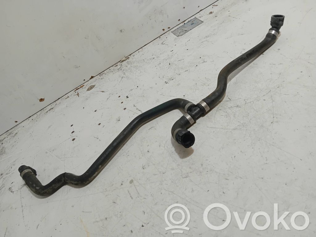 BMW 5 G30 G31 G38 Conductă/furtun lichid de răcire motor 