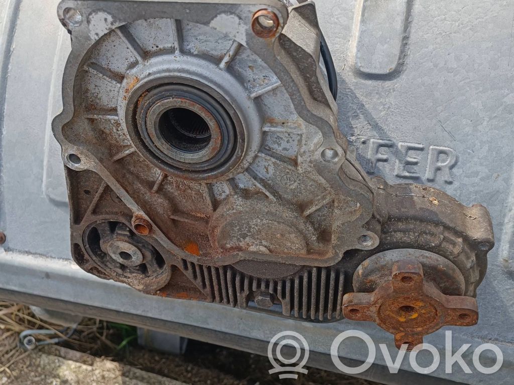 BMW 3 E46 Gearbox transfer box case 