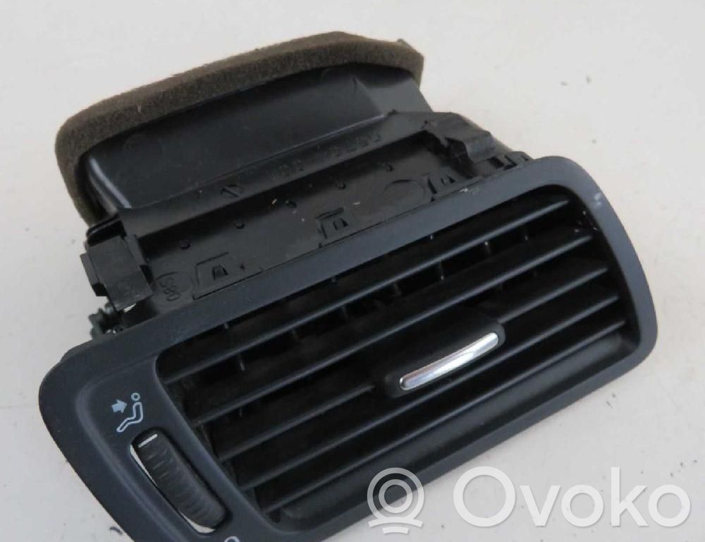 Volkswagen PASSAT B5.5 Grilă ventilație/ramă laterală bord 