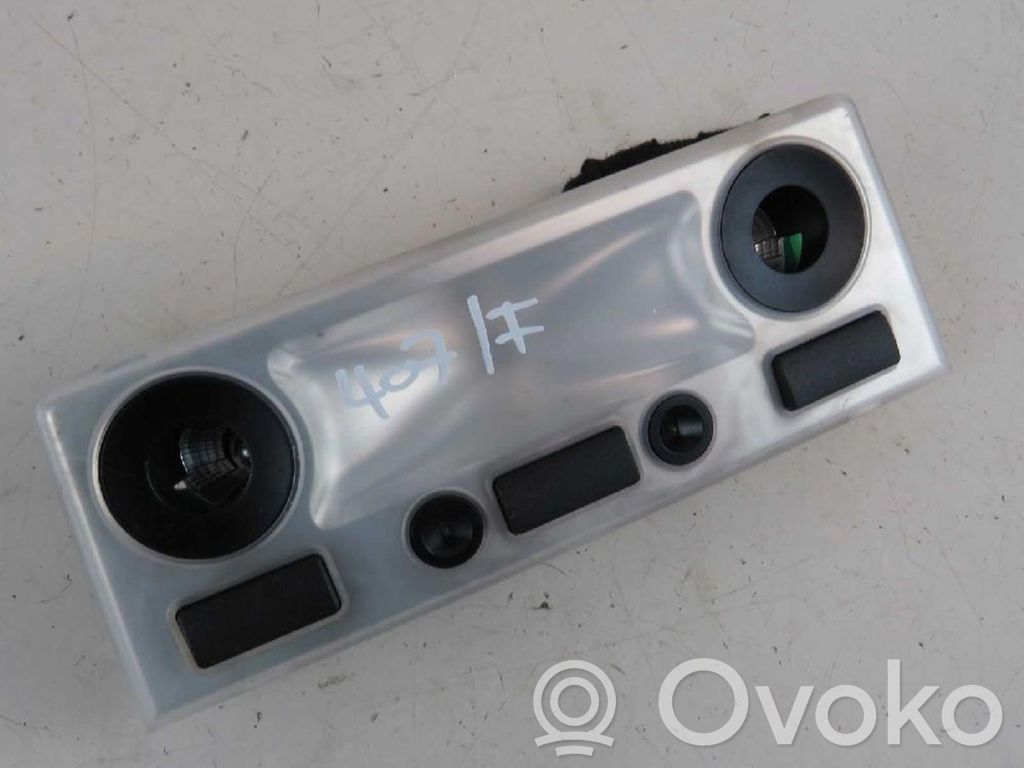Luz del asiento delantero   6331,6962058