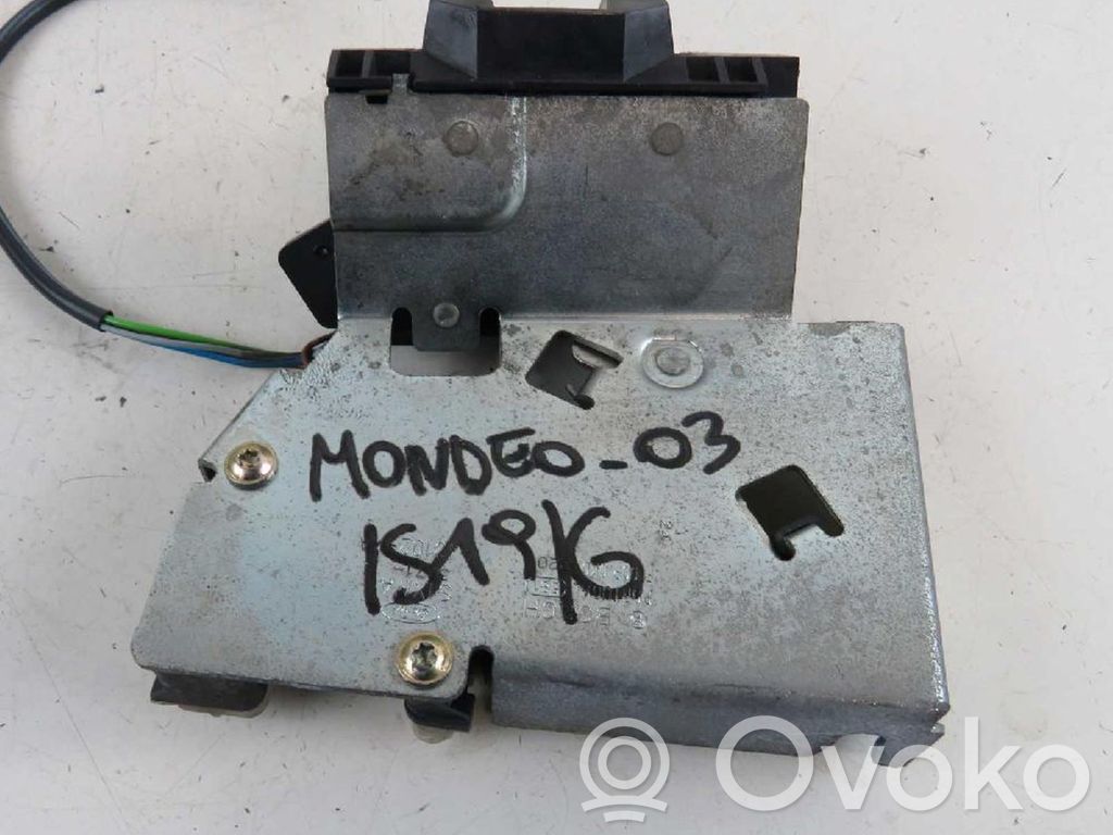 Ford Mondeo Mk III Aizmugurē slēdzene 