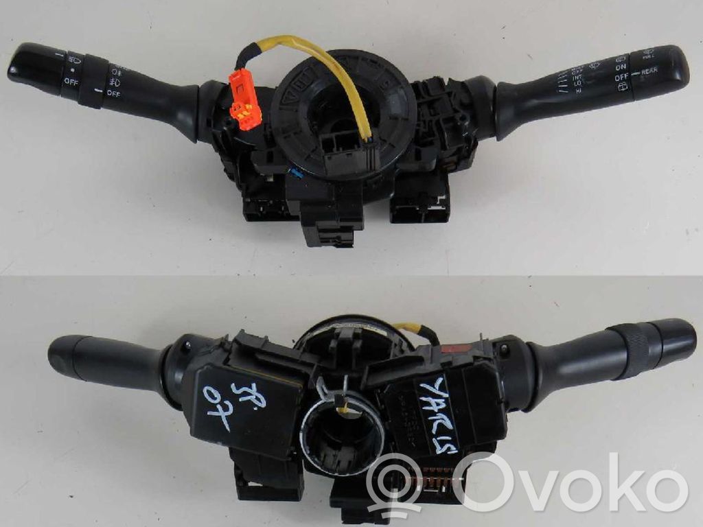 Toyota Yaris Light switch 