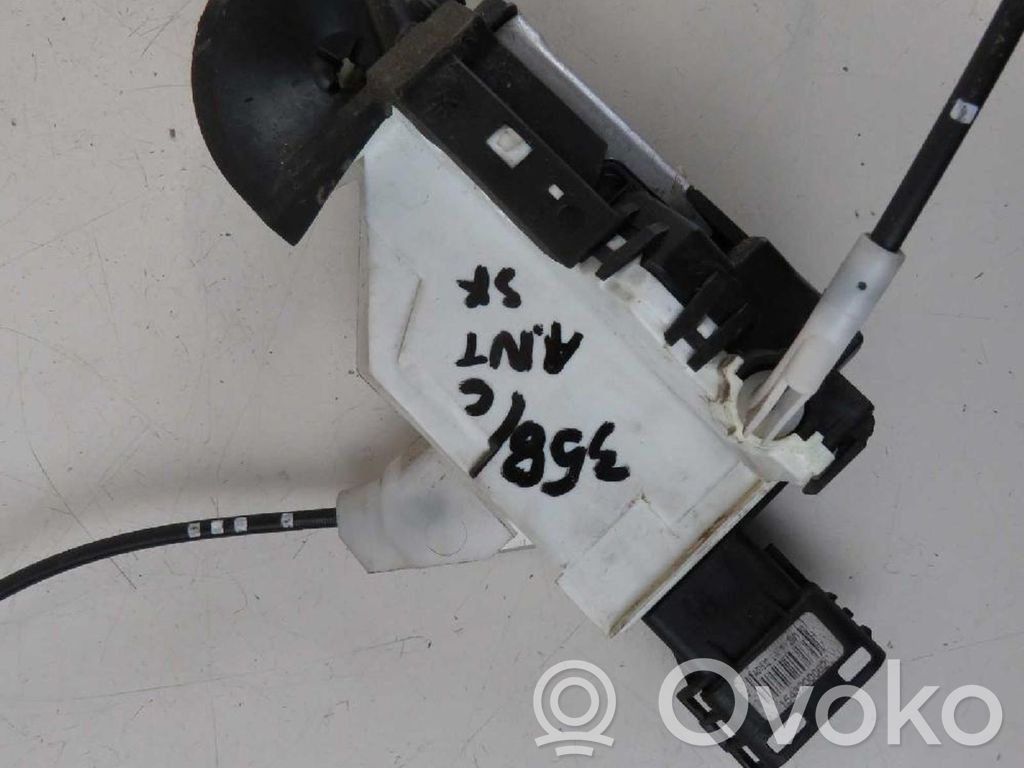 Front door lock   A04088