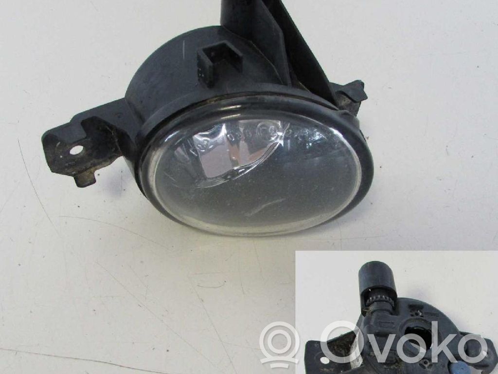 Miglas lukturis priekšā   89203665