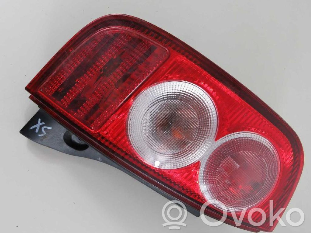 Nissan Micra Lampa tylna 