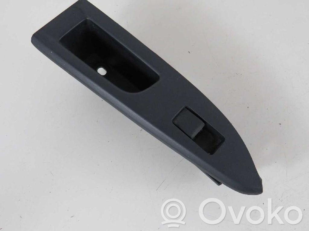 Interruptor del elevalunas eléctrico   D65166370
