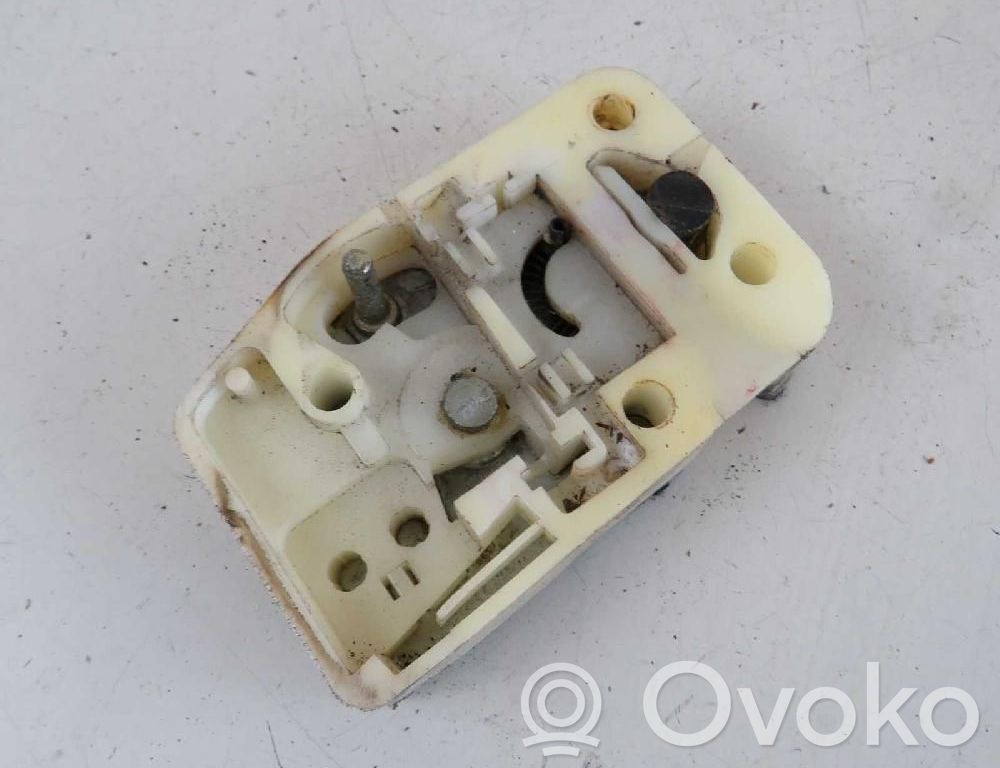 Zamek drzwi tylnych   57371