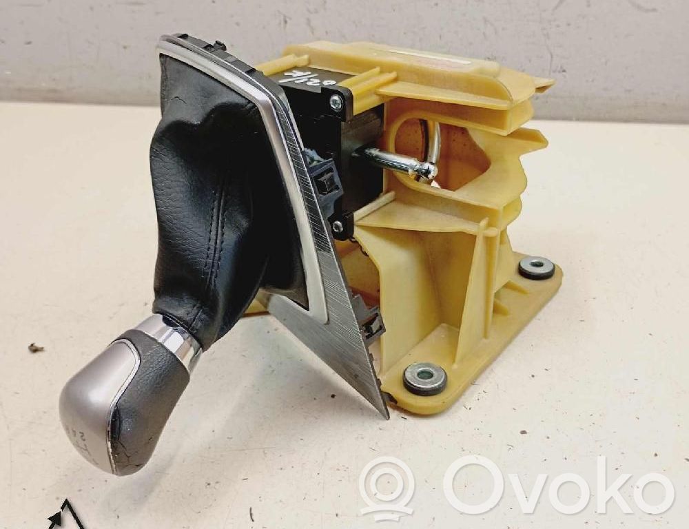 Selector caja de cambios   7M51R045B79