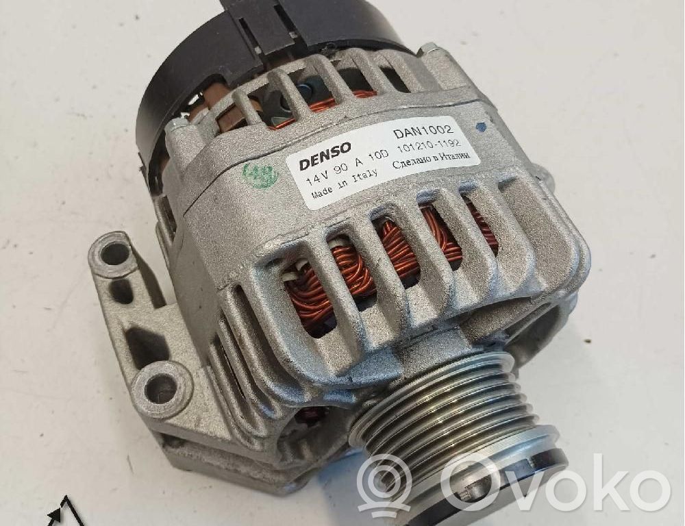 Opel Astra H Alternator 